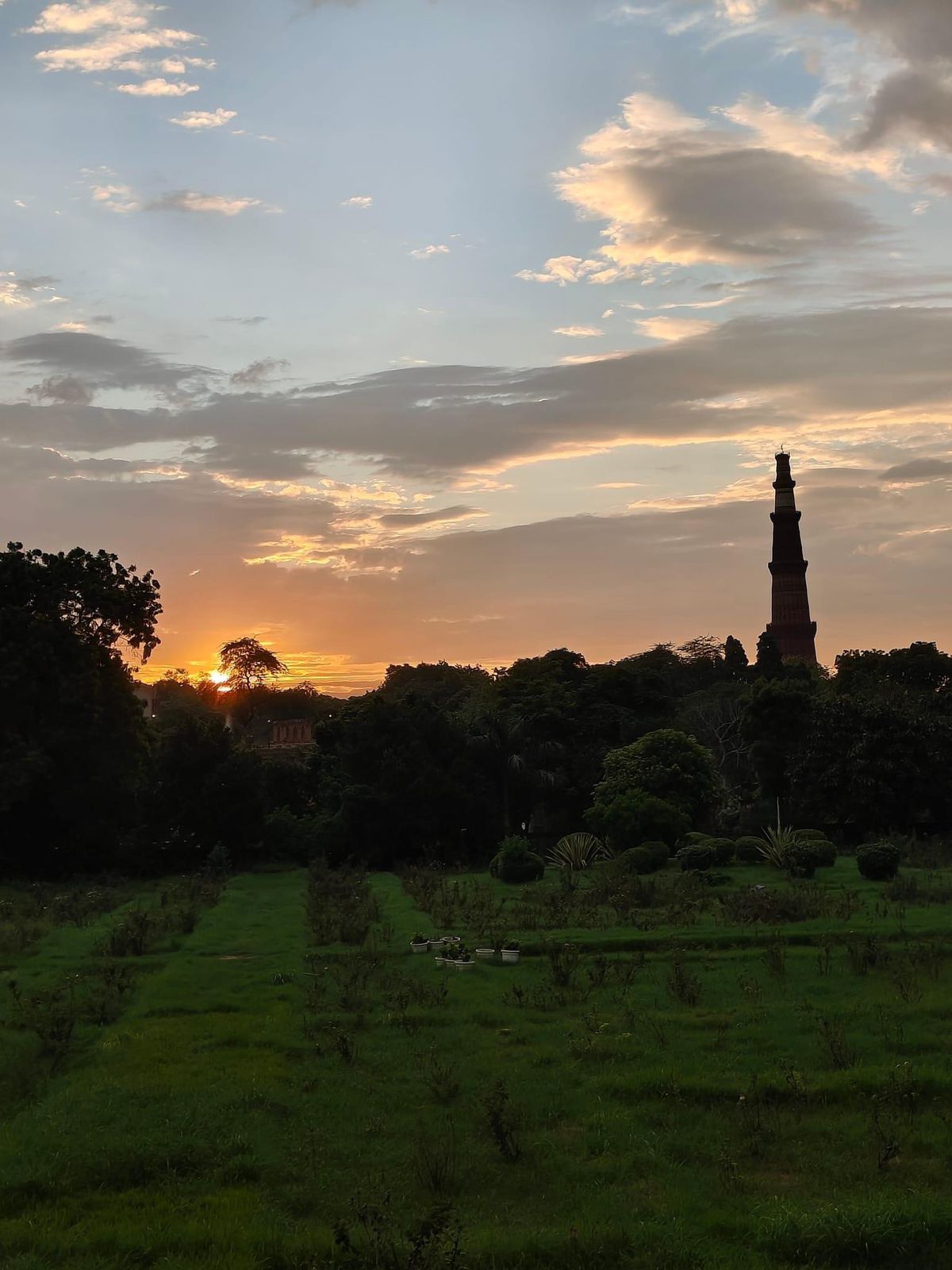 Walking on lost Trails: Heritage Walk at Mehrauli Archaeological park